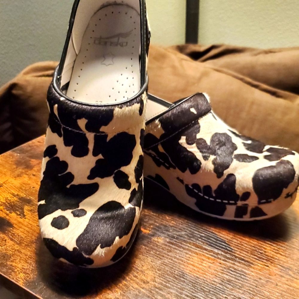 Dansko Pro Clog Cow hide size 37 limited only 500 made. Retail $135